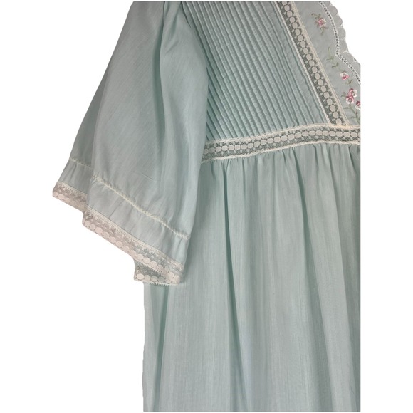 Vtg Barbizon Women's Light Robe M Green‎ Embroidered Flowers Lace Button - Picture 3 of 12